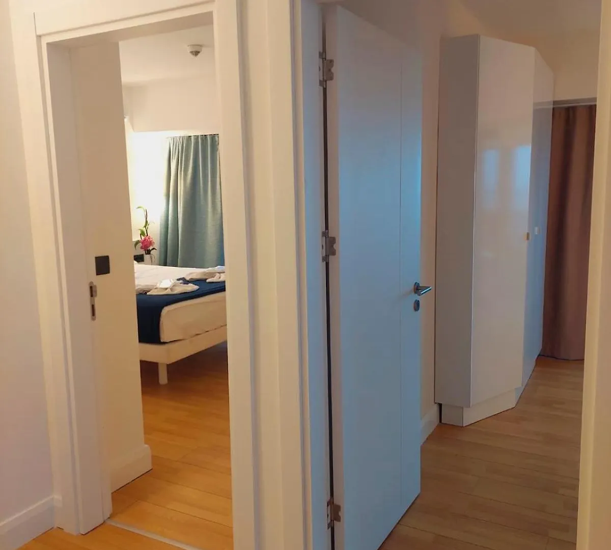 Interstellar ☆ Orbi City Batumi Hotel