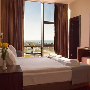 4* فندق ليغيند بيزنس هوتل